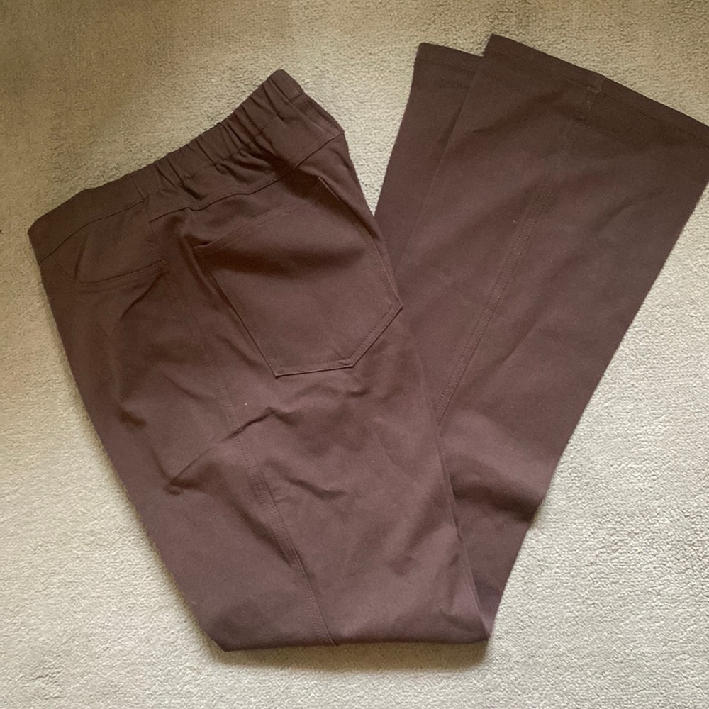 New Isaac Mizrahi 24/7 stretch fabric boot cut pant